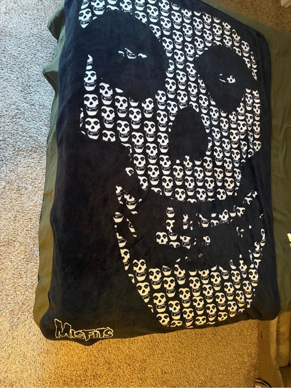 Hot Topic space punk perfect